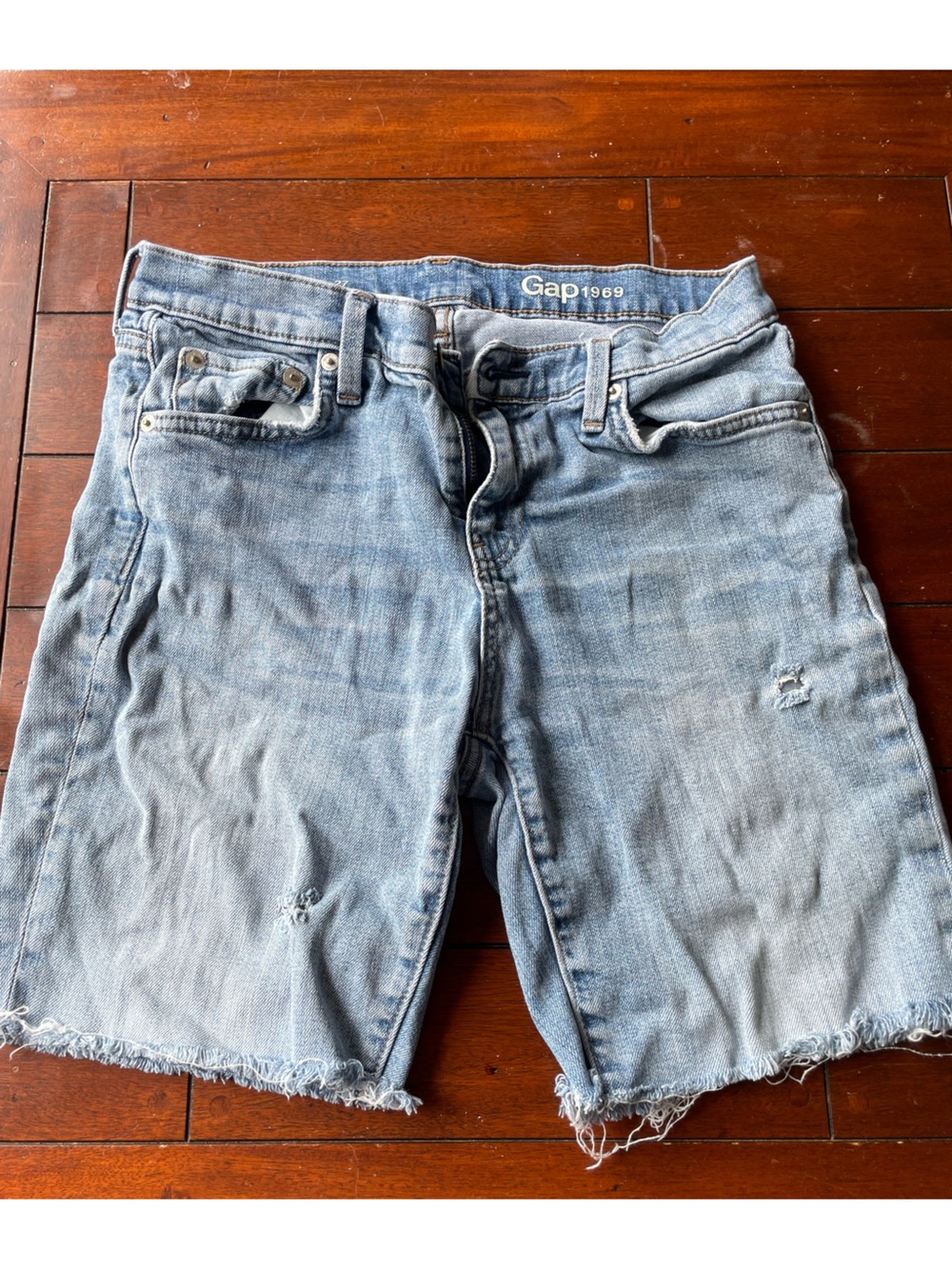 GAP Light Wash Cropped Distressed Women's Jeans